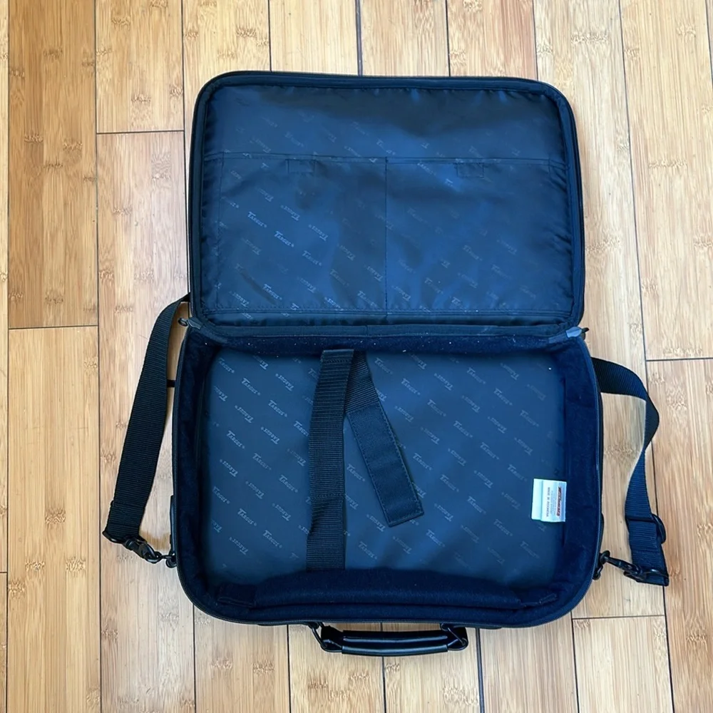 Targus Black Laptop Bag